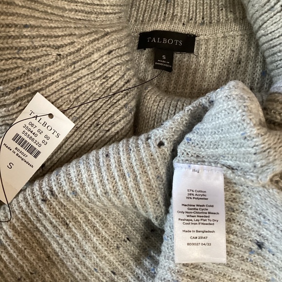 Talbots NWT Gray Cowlneck Sweater Vest - Picture 6 of 6